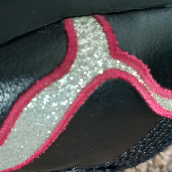 Puma Black & Pink Sneakers - Picture 7 of 7